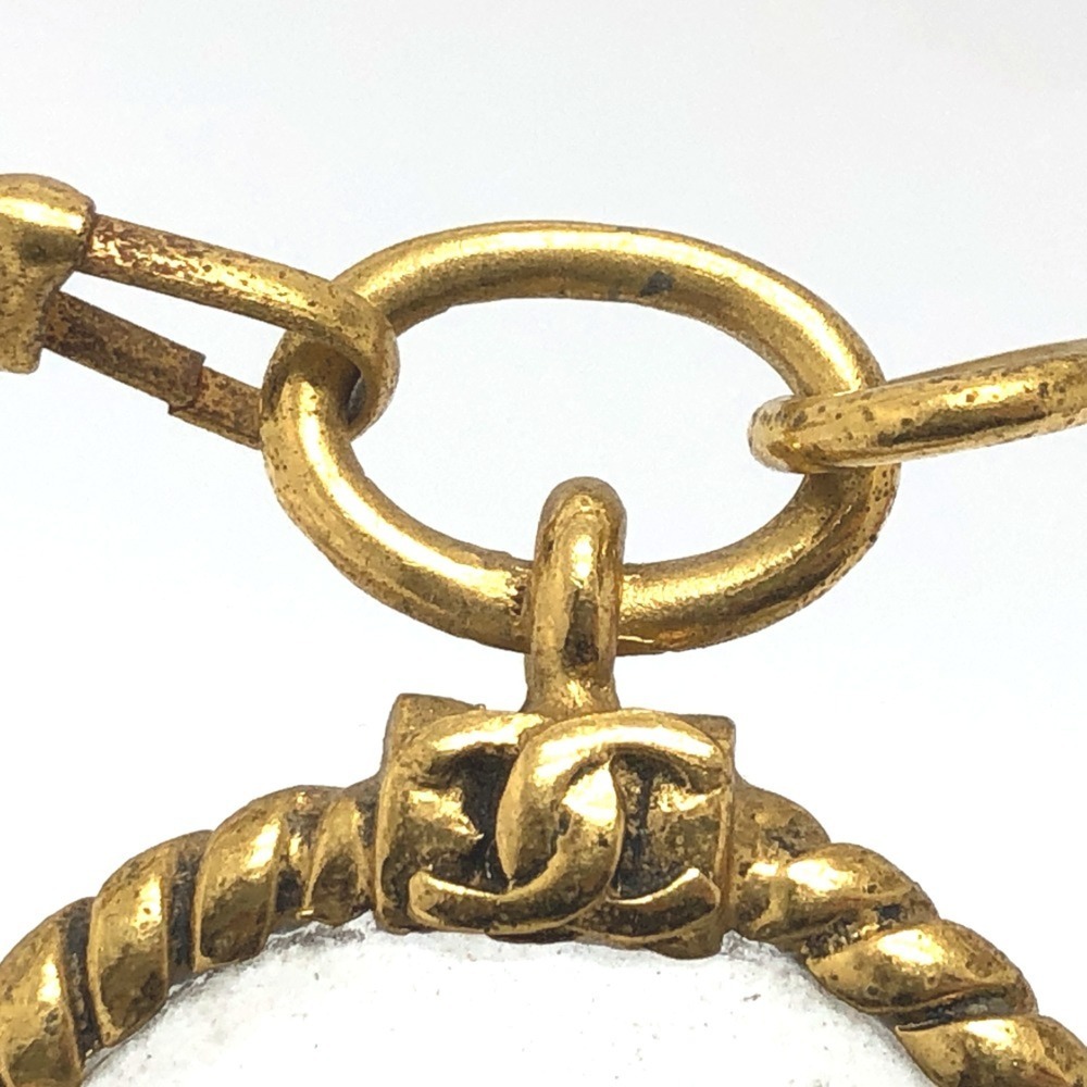 CHANEL Authentic Vintage Gold Necklace - Picture 4 of 9